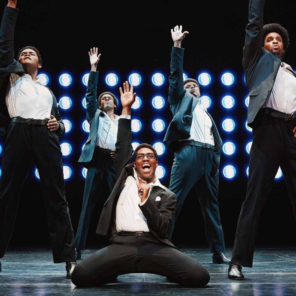 Aint Too Proud Show Image (6)